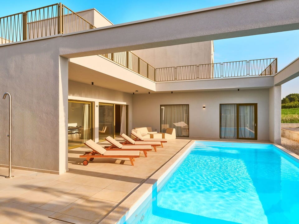 Swimming Pool, Resort, Estate, Villa, Thermae, Balcony, Design, Eco Hotel, Hotel, Penthouse Apartment