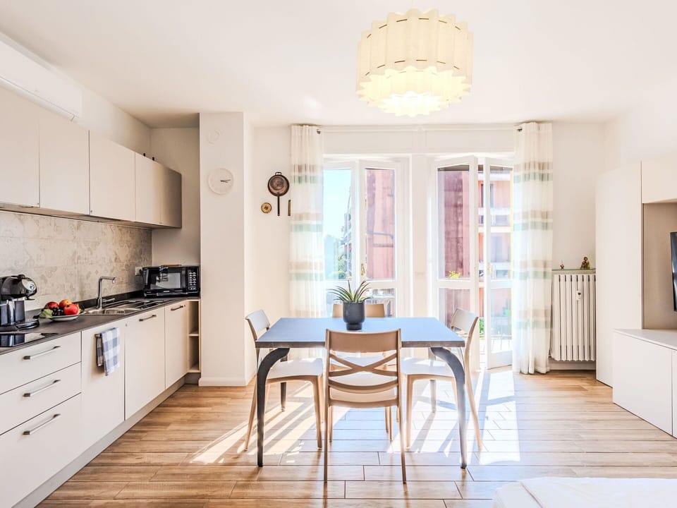 Furniture, Interior Design, Flooring, Floor, Wood, Dining Room, Wood Flooring, Chair, Kitchen & Dining Room Table, Table