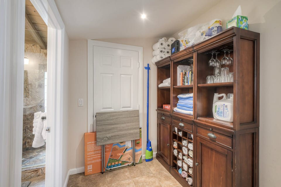 Laundry detergent and starter supplies provided