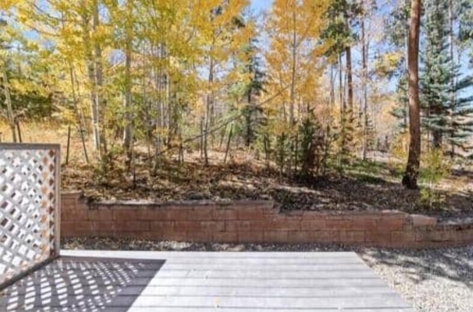 SWP Lions Gate 112 private patio