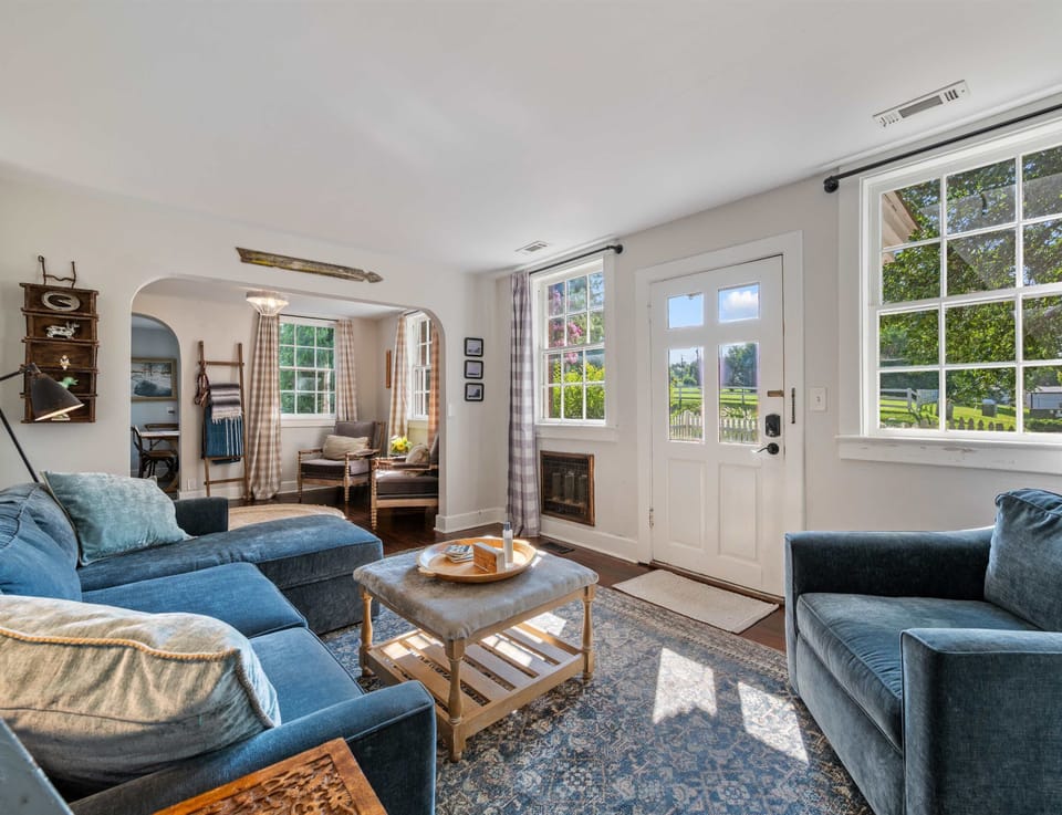 Create memories at Corner Cottage!