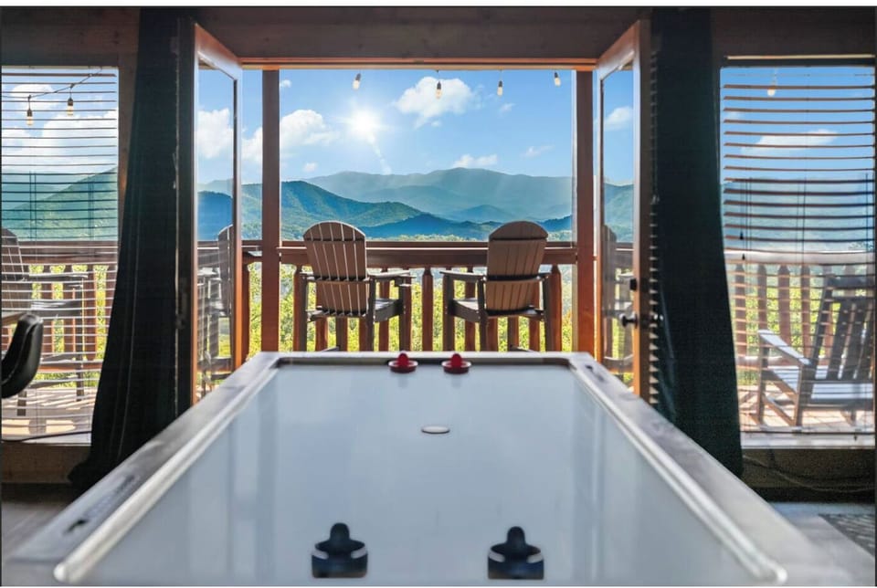 The top floor features views for miles and miles! 