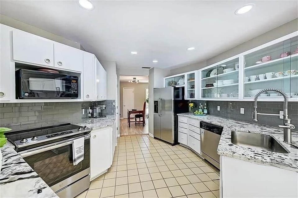 Kitchen 2
