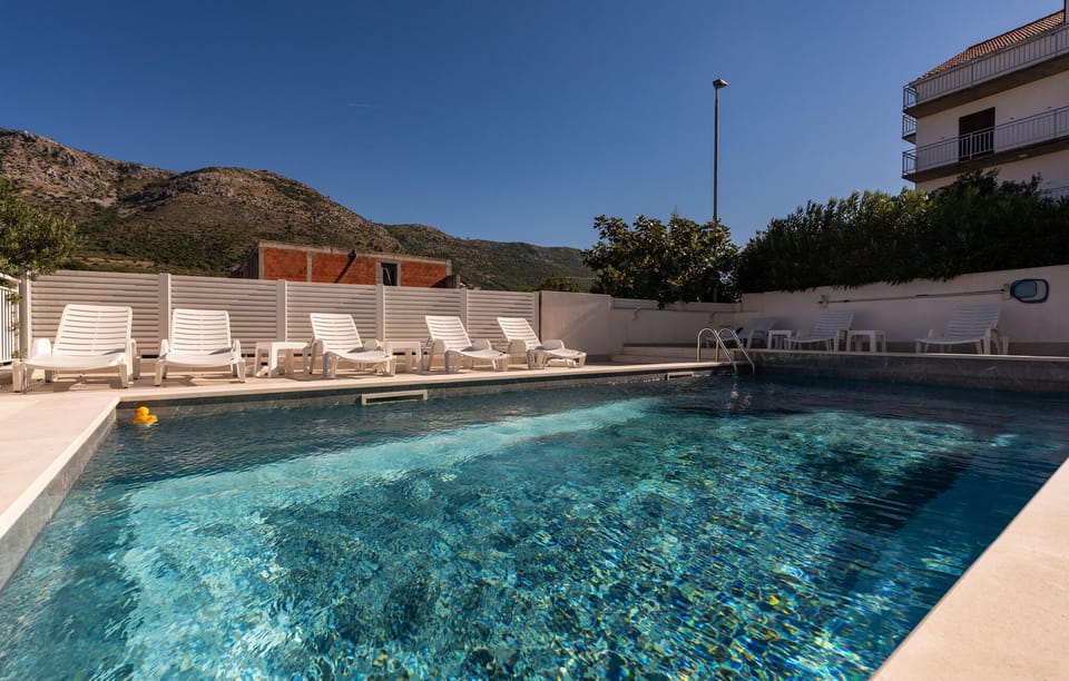 pool