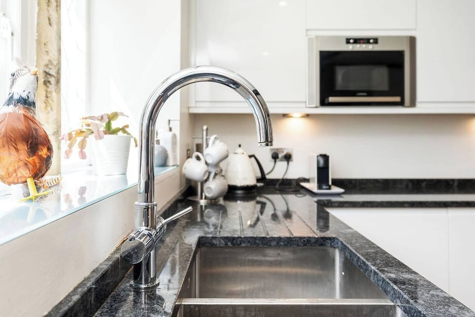 Instant boiling hot water from the tap.