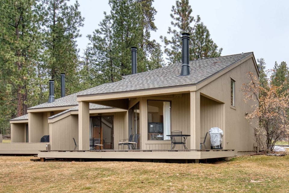 LC014-Black-Butte-Ranch-OR-97759-Large-2