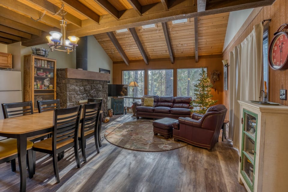 RR-14-Black-Butte-Ranch-OR-97759-5-scaled-1