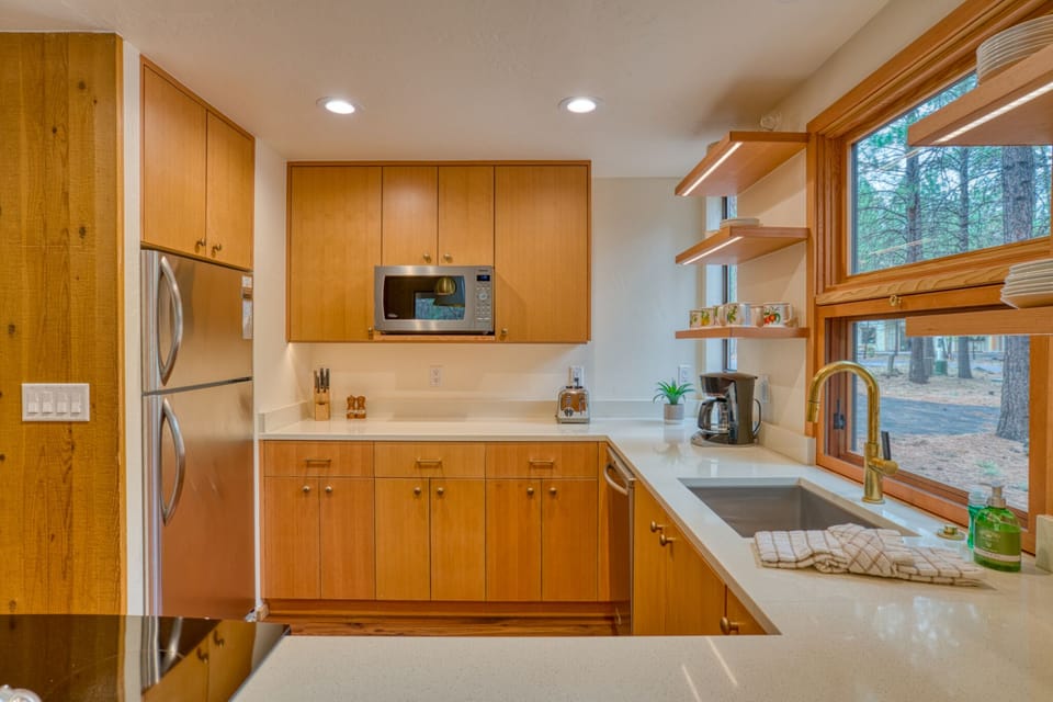 SM-70-Black-Butte-Ranch-OR-97759-13-scaled-1