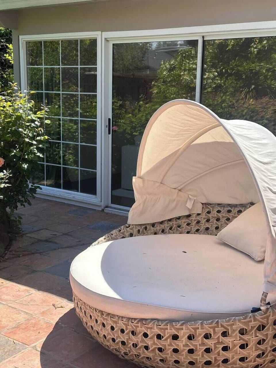 df6e509a-b8fb-497c-a7c7-a33ce57435d5