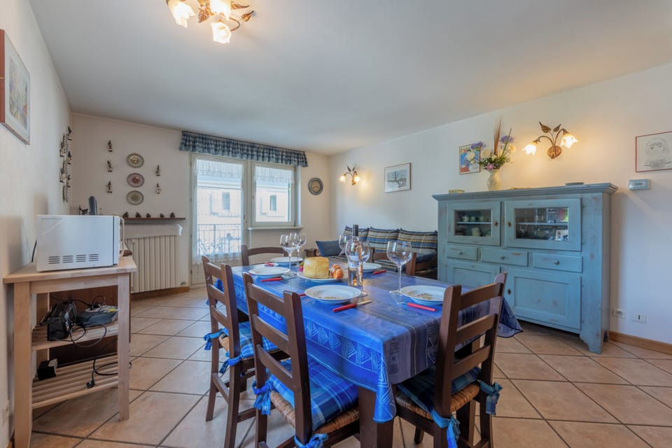 Living and dining room