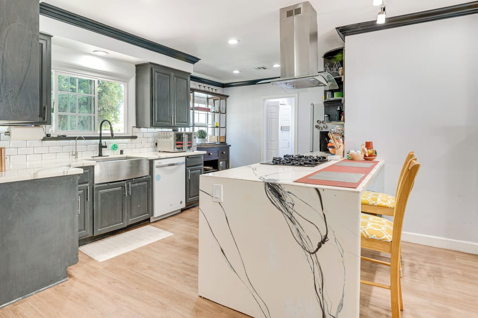 Kitchen | Dishwasher | Drip Coffee Maker