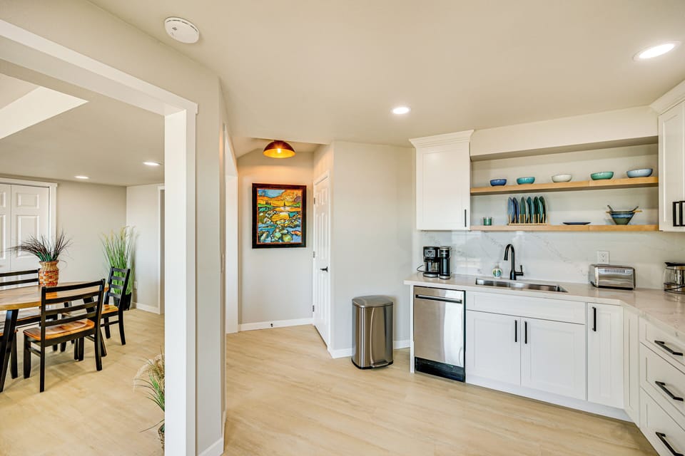 Kitchen | Dining Area | Cooking Basics