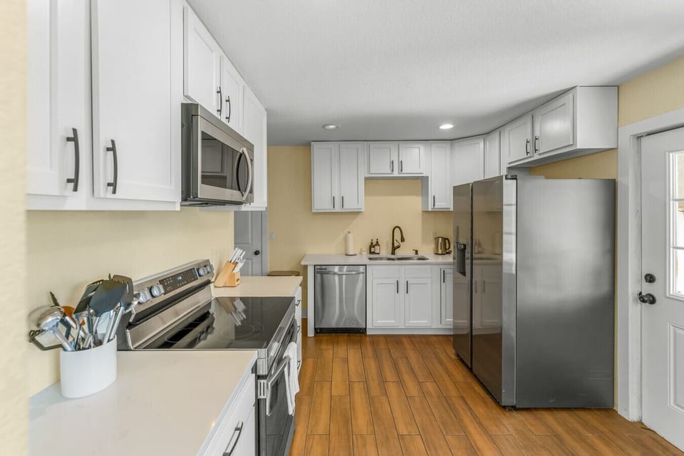 Fully equipped kitchen