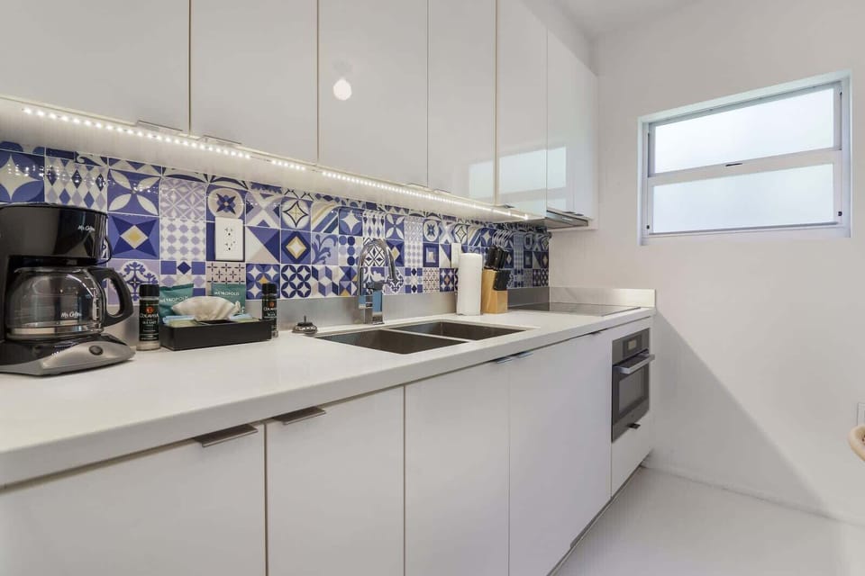 Fully-equipped kitchen