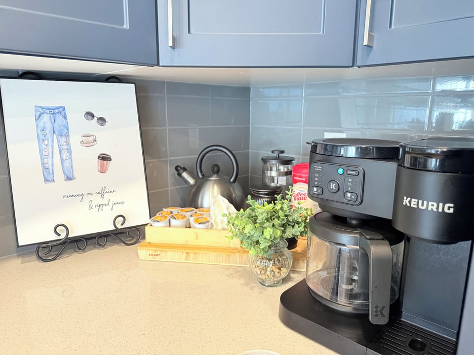 Brew Bar: enjoy coffee, pods & tea in style every morning.