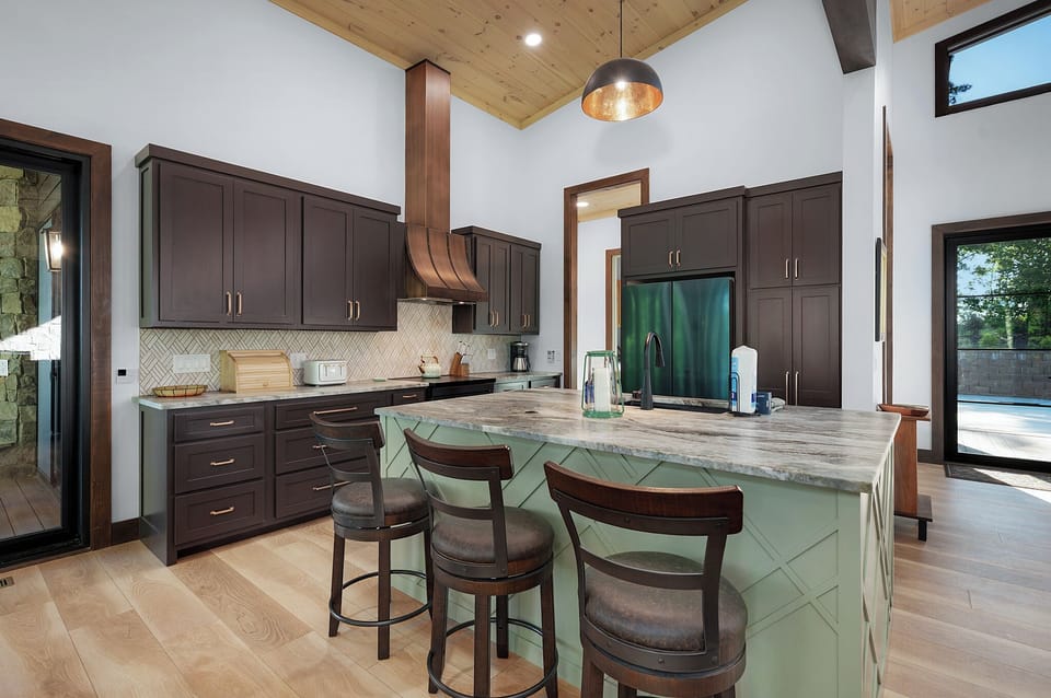 Weaver's Nest - Fully Equipped Kitchen