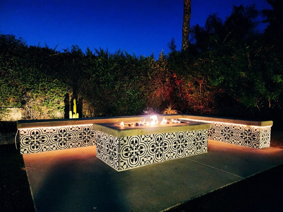 Palm Springs Outdoor Living at Night. Designed for entertaining, relaxing, and soaking in the desert charm.