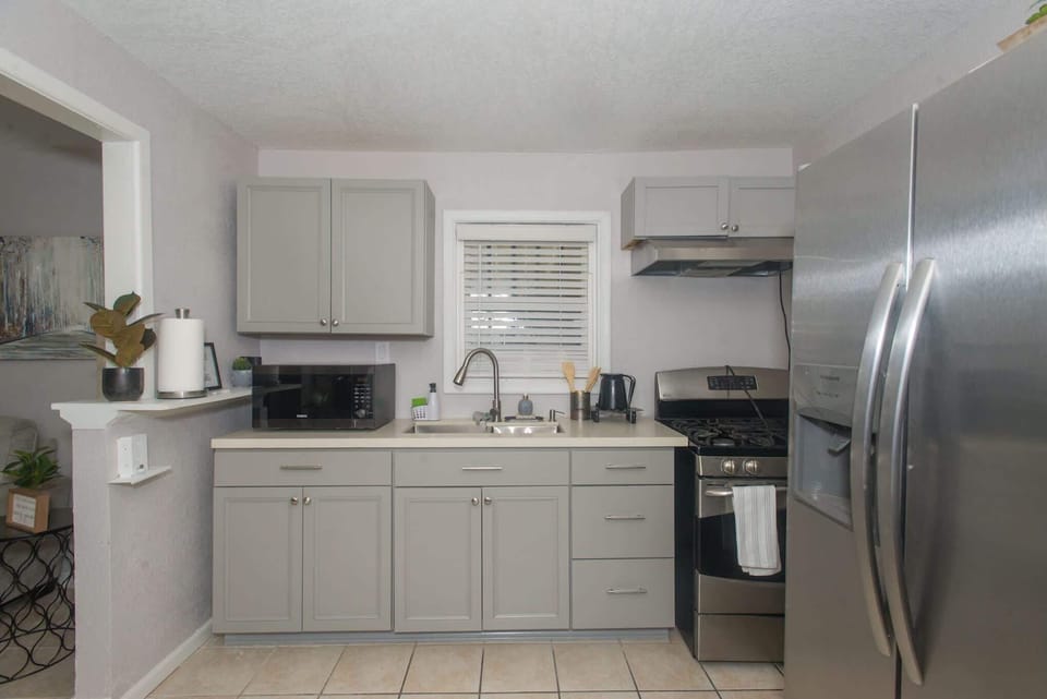 Cook, connect, and create in this open-concept kitchen space