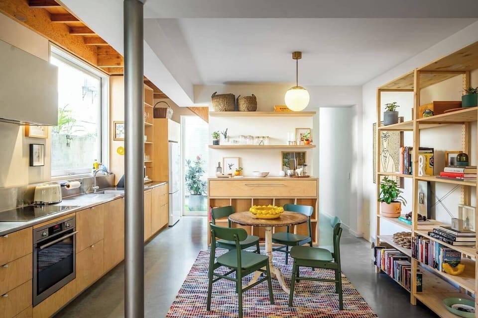 Whether you're preparing a homemade dinner or plating takeaway, the fully equipped kitchen with an oven, microwave, dishwasher, and full-size fridge makes every meal simple.