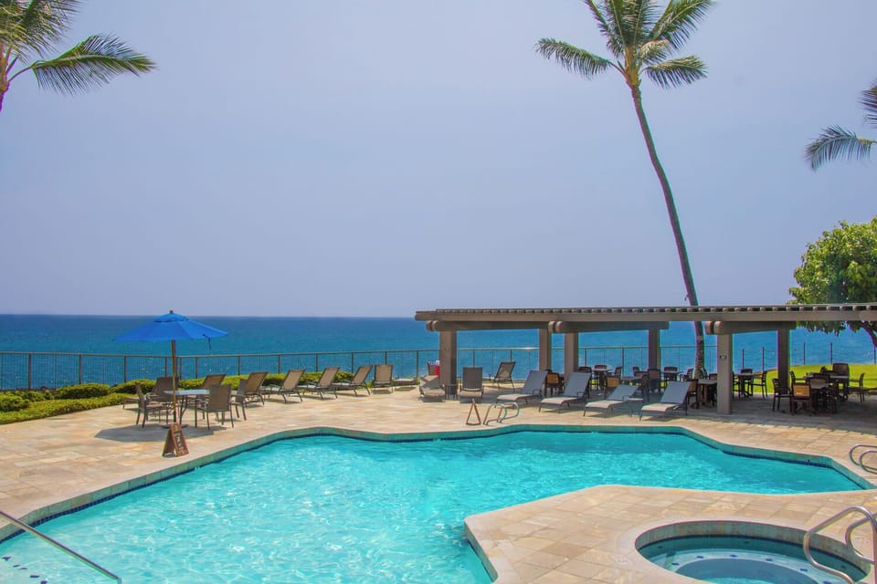 Gorgeous oceanfront pool onsite!