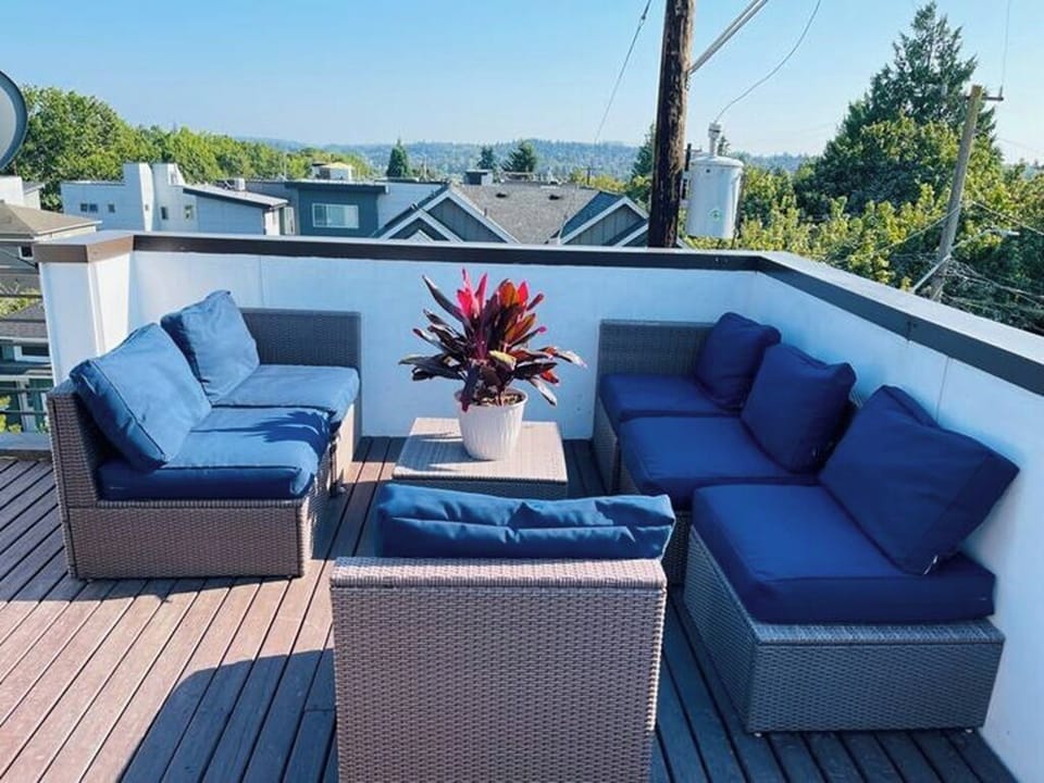 Rooftop Deck