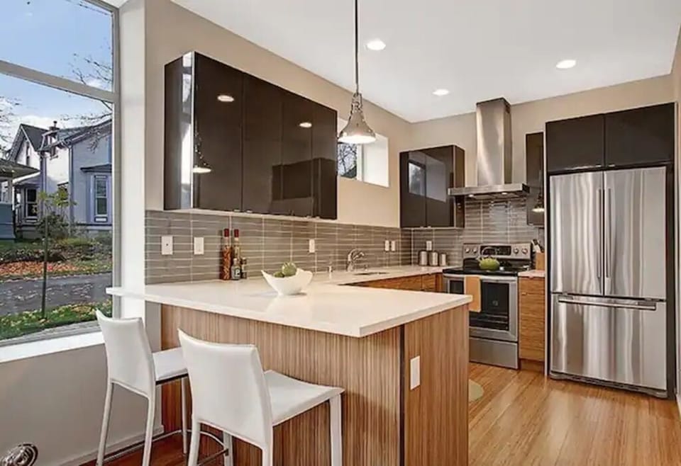 Kitchen with Modern Appliances