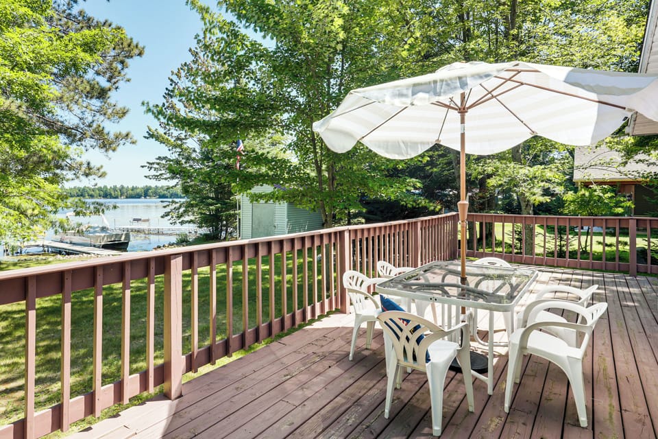 Phillips Vacation Rental | 3BR | 2BA | 1,100 Sq Ft | Stairs to Enter