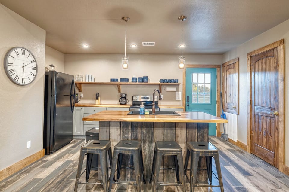 Kitchen island bar for seating