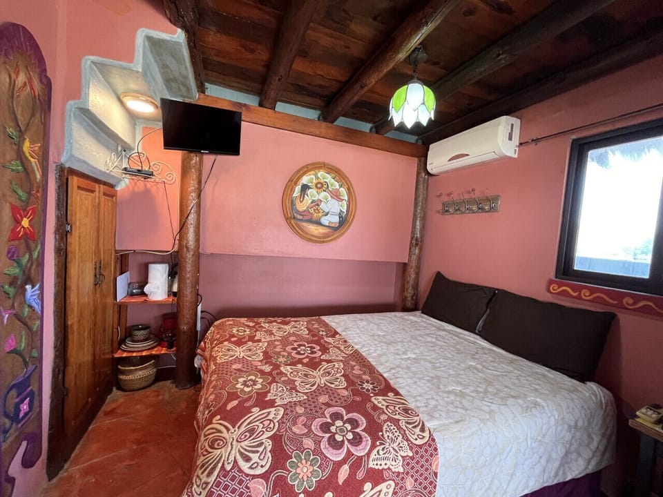 Small but cozy, beautiful and comfortable