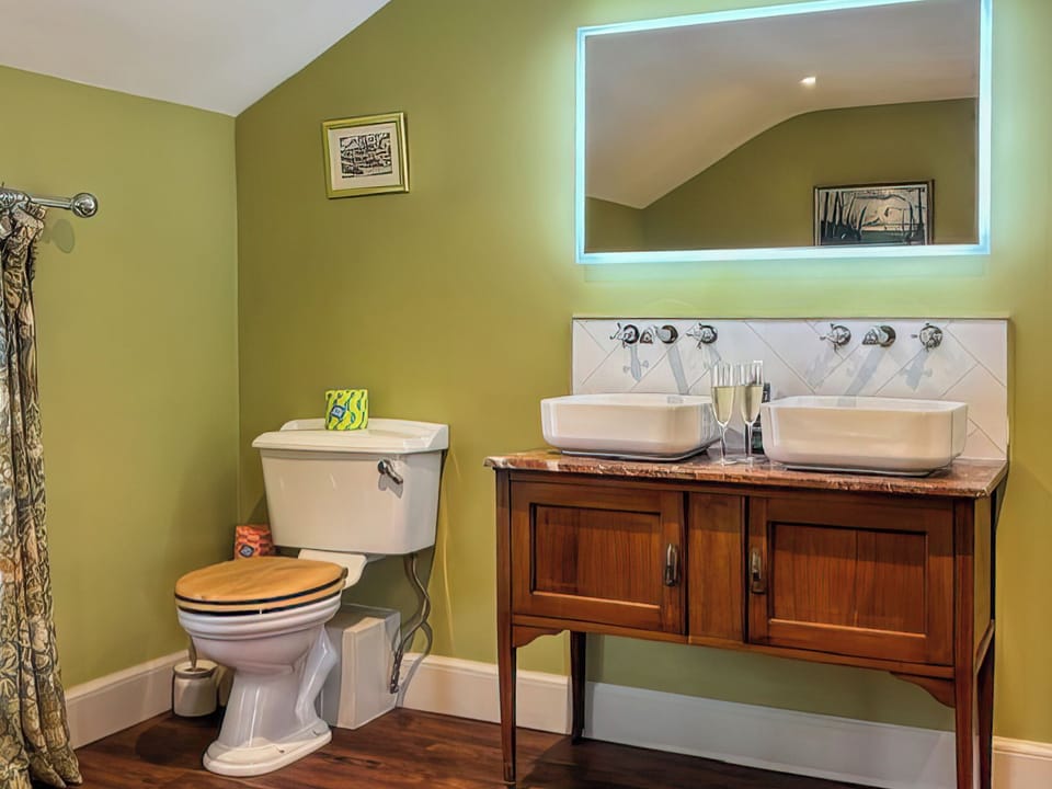 Bathroom | The West Wing, Doddington Near Wooler