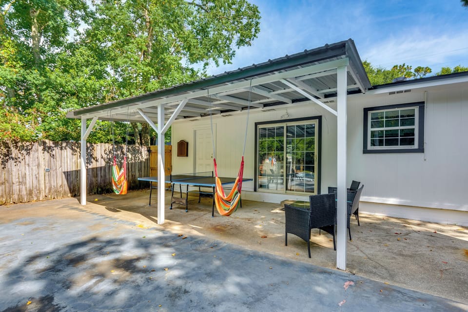 Patio | Ping-Pong Table | Gas Grill | 2 Fire Pits | Outdoor Dining Area