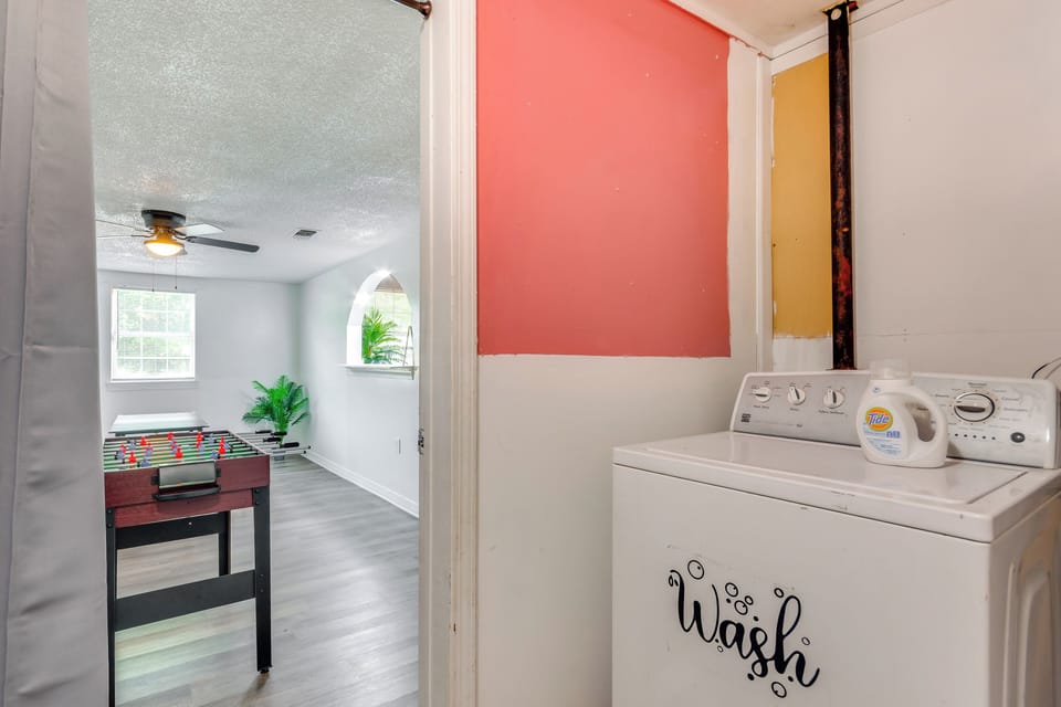 Laundry Area | Washer/Dryer | Hangers | Iron/Board