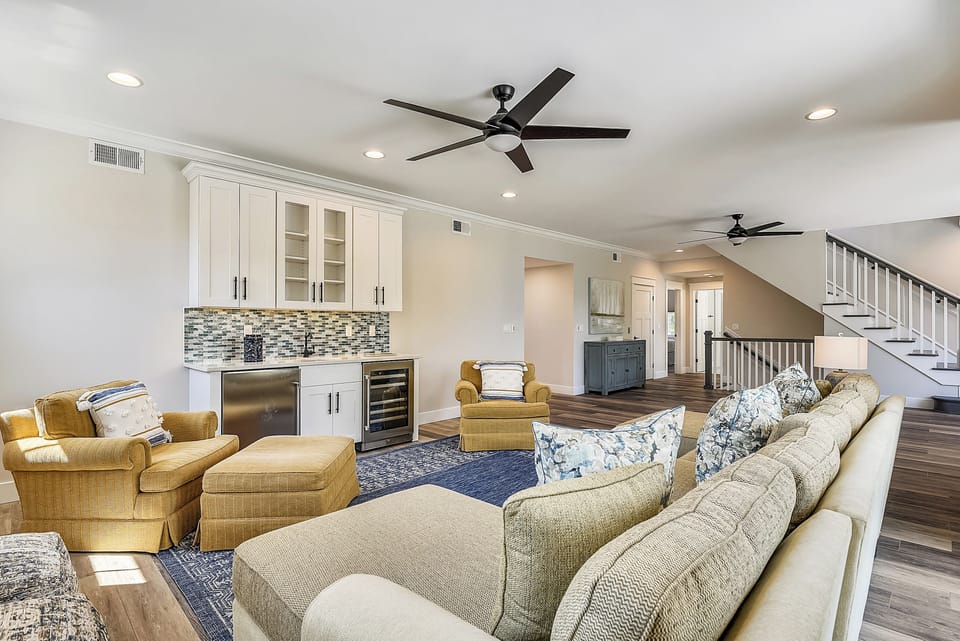 Main Level,Living Area,