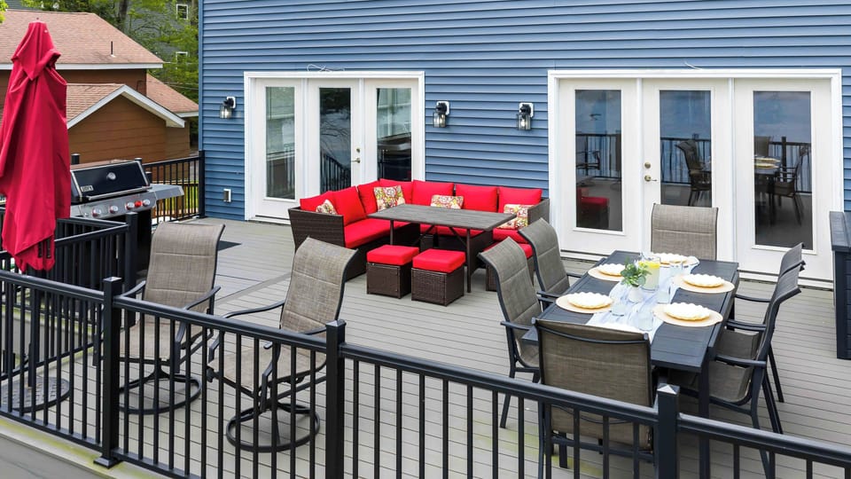 Plenty of seating for the whole group to gather, dine, and unwind outdoors