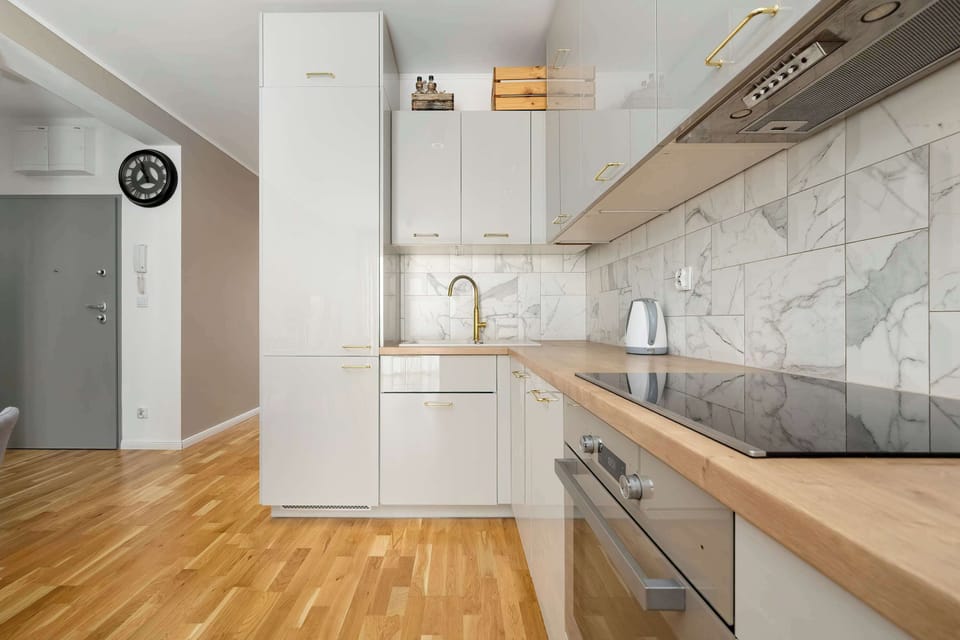The fully equipped kitchenette includes everything you need for a home-cooked meal.