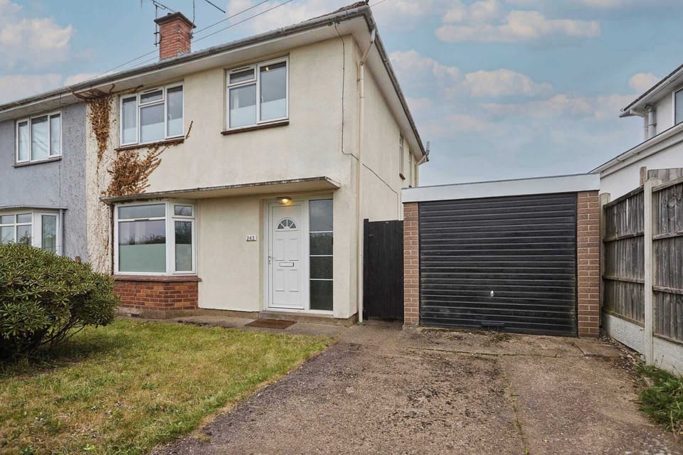 Oldbury Road, Worcester - Host & Stay