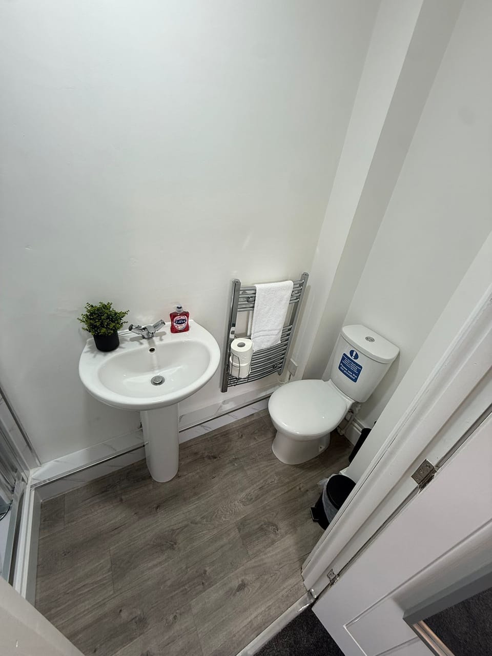 Room 4 En-suite