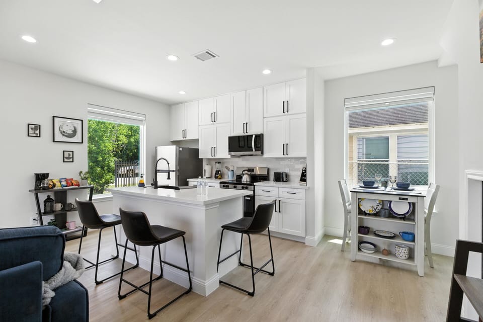Indoors, Kitchen, Dining Table, Furniture, Table