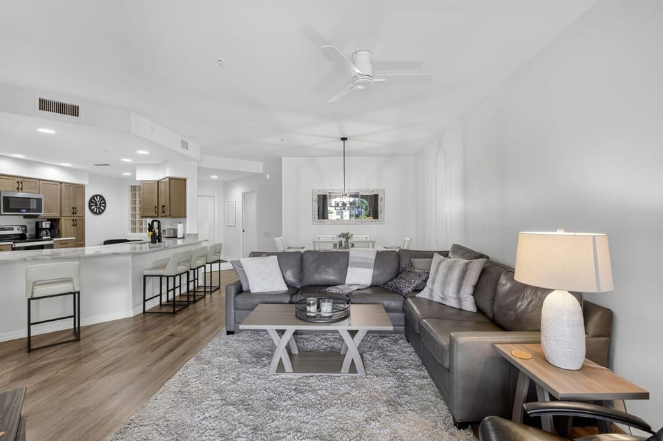 Living & Dining Area
