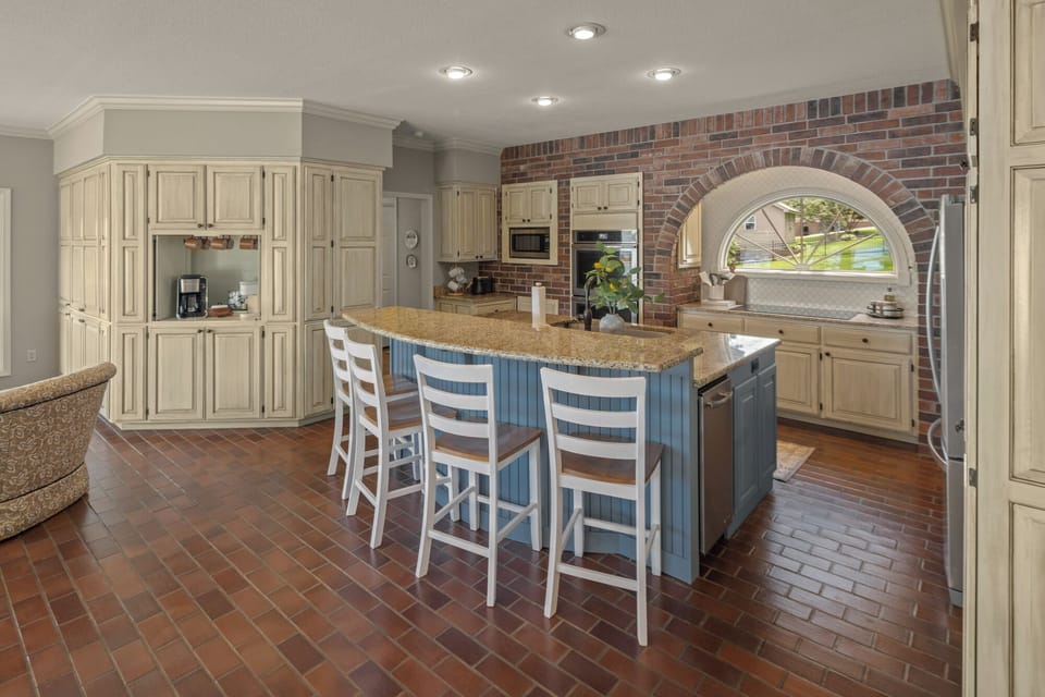 Fully stocked kitchen.
