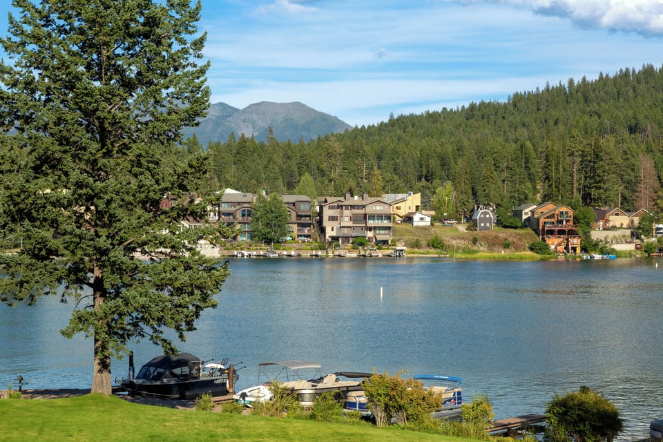 Beautiful view of Flathead Lake | Exterior