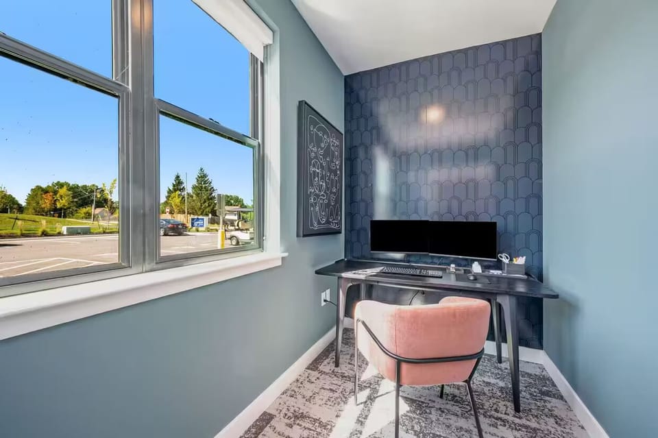 Focus Room (Common Area)