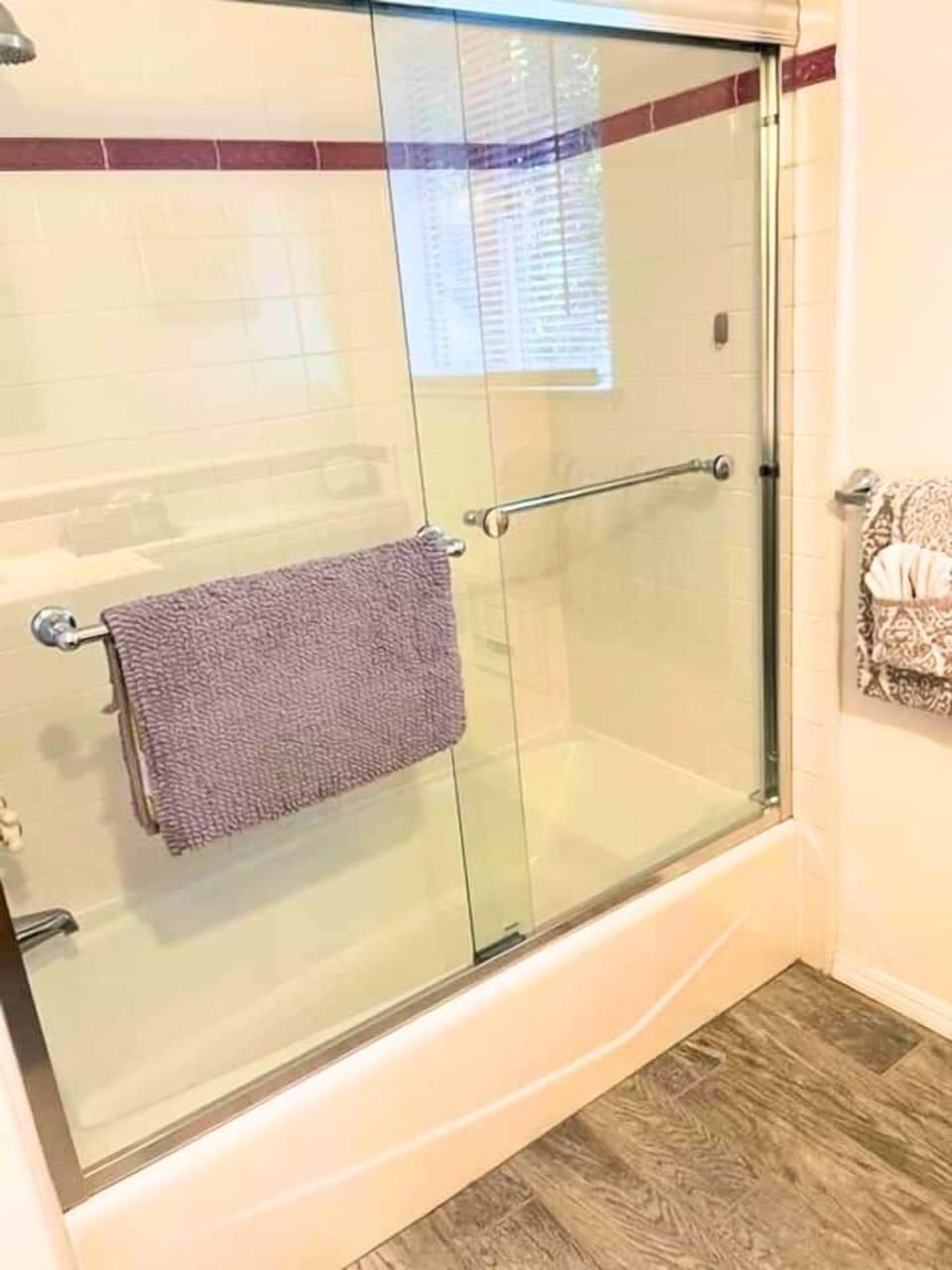 Grenache Bath