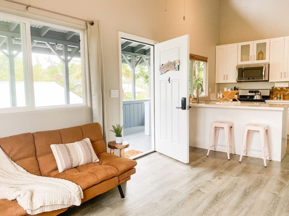 Savor light-filled moments. Create, connect, and recline in your vibrant sanctuary.
