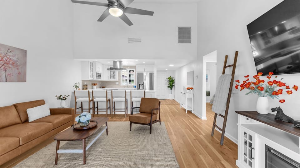Large open Space Great for Entertaining