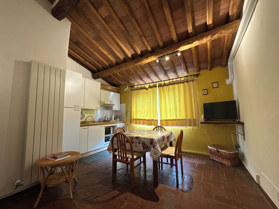 LIVING ROOM (1)