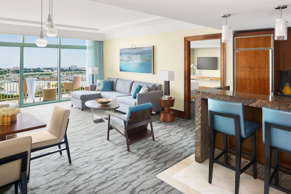 The_Reef_One_Bedroom_Living_Room_Harbor_View