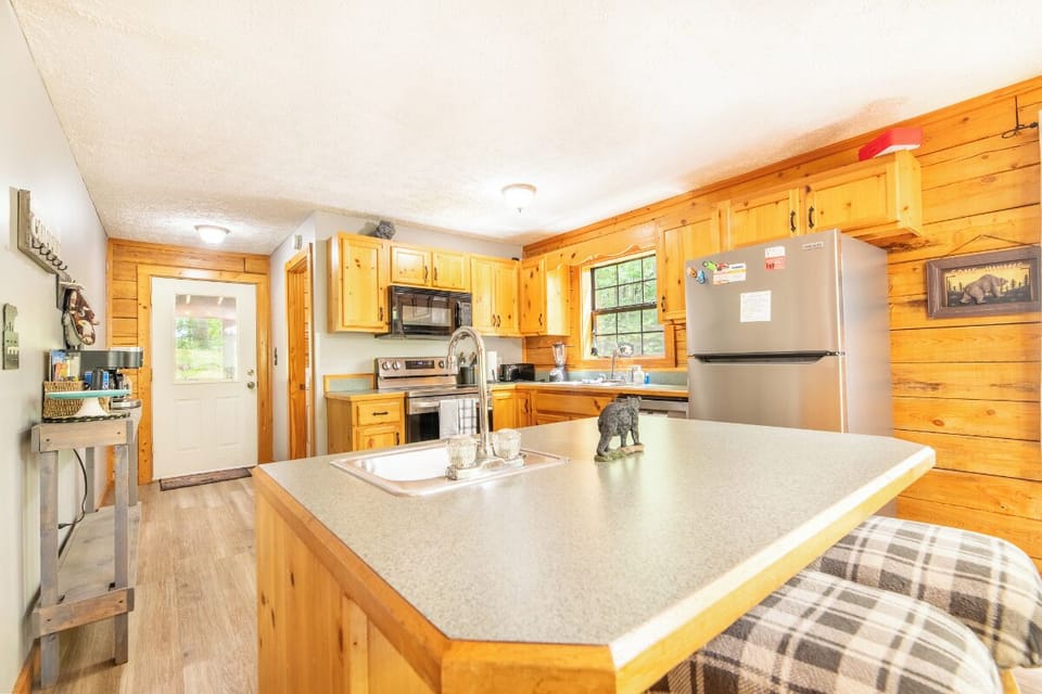 Lone Wolf's fully-equipped kitchen