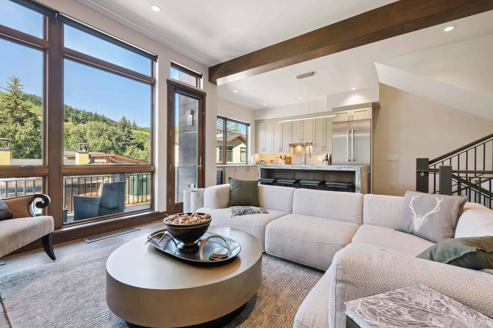 riverfronttownhome-10-5095_54655670506_o