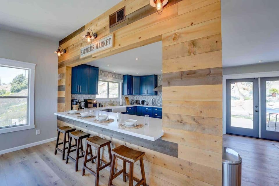 Additional counter top seating